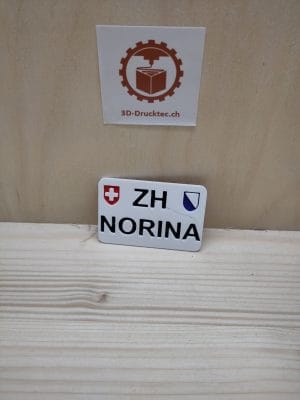 Namensschild im Autonummer ZH