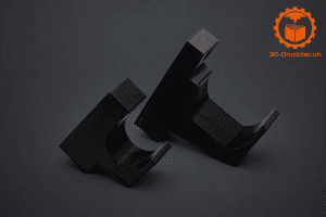 Schwarzer Wandhalter für Karabiner 31 zur horizontalen Montage an der Wand
